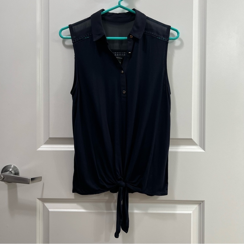 Ann Taylor Tie Front Sleeveless Top Size Small